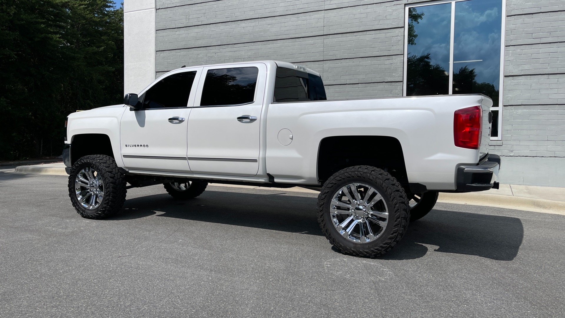 Used 2017 Chevrolet Silverado 1500 LTZ for sale Sold at Formula Imports in Charlotte NC 28227 9