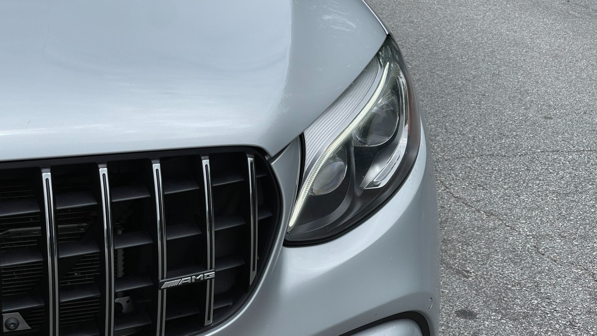 Used 2019 Mercedes-Benz GLC AMG GLC 63 / 4MATIC+ / PANORAMIC ROOF / CARBON FIBER / LIGHT PACKAGE / PERF for sale Sold at Formula Imports in Charlotte NC 28227 25