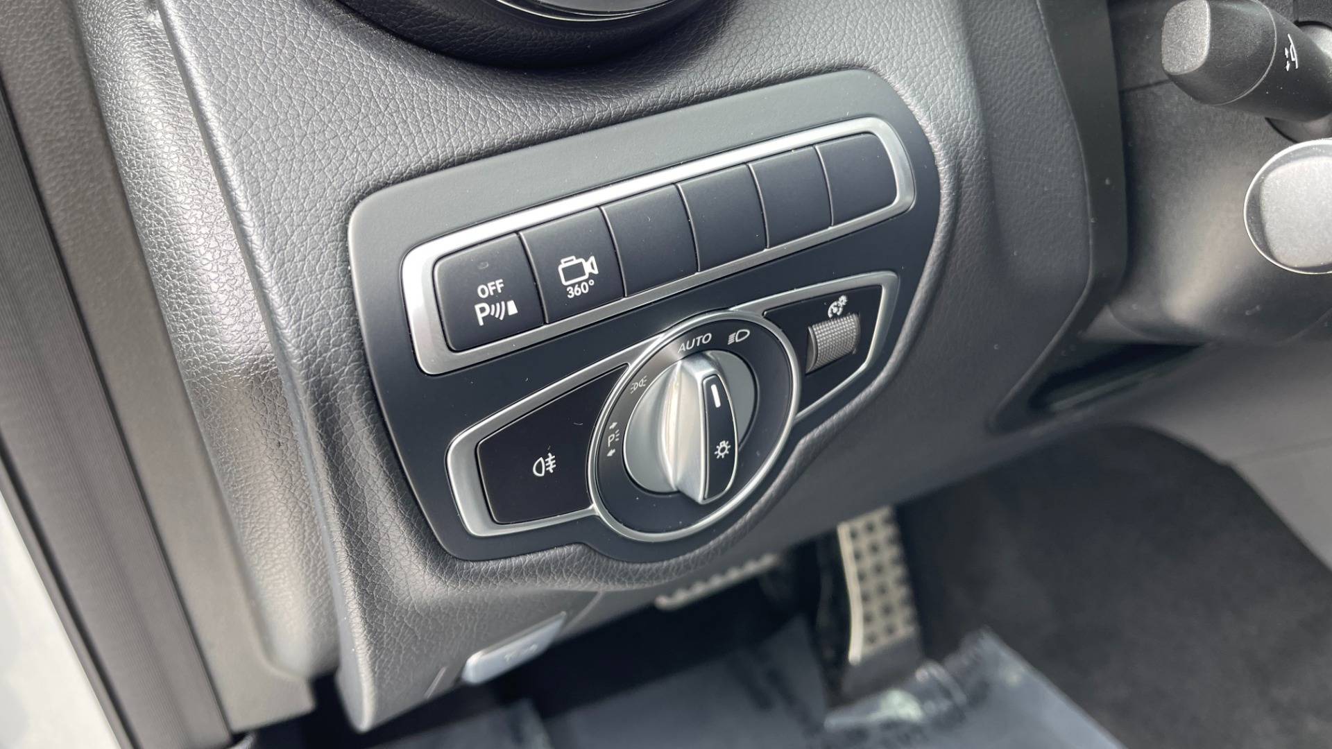 Used 2019 Mercedes-Benz GLC AMG GLC 63 / 4MATIC+ / PANORAMIC ROOF / CARBON FIBER / LIGHT PACKAGE / PERF for sale Sold at Formula Imports in Charlotte NC 28227 28