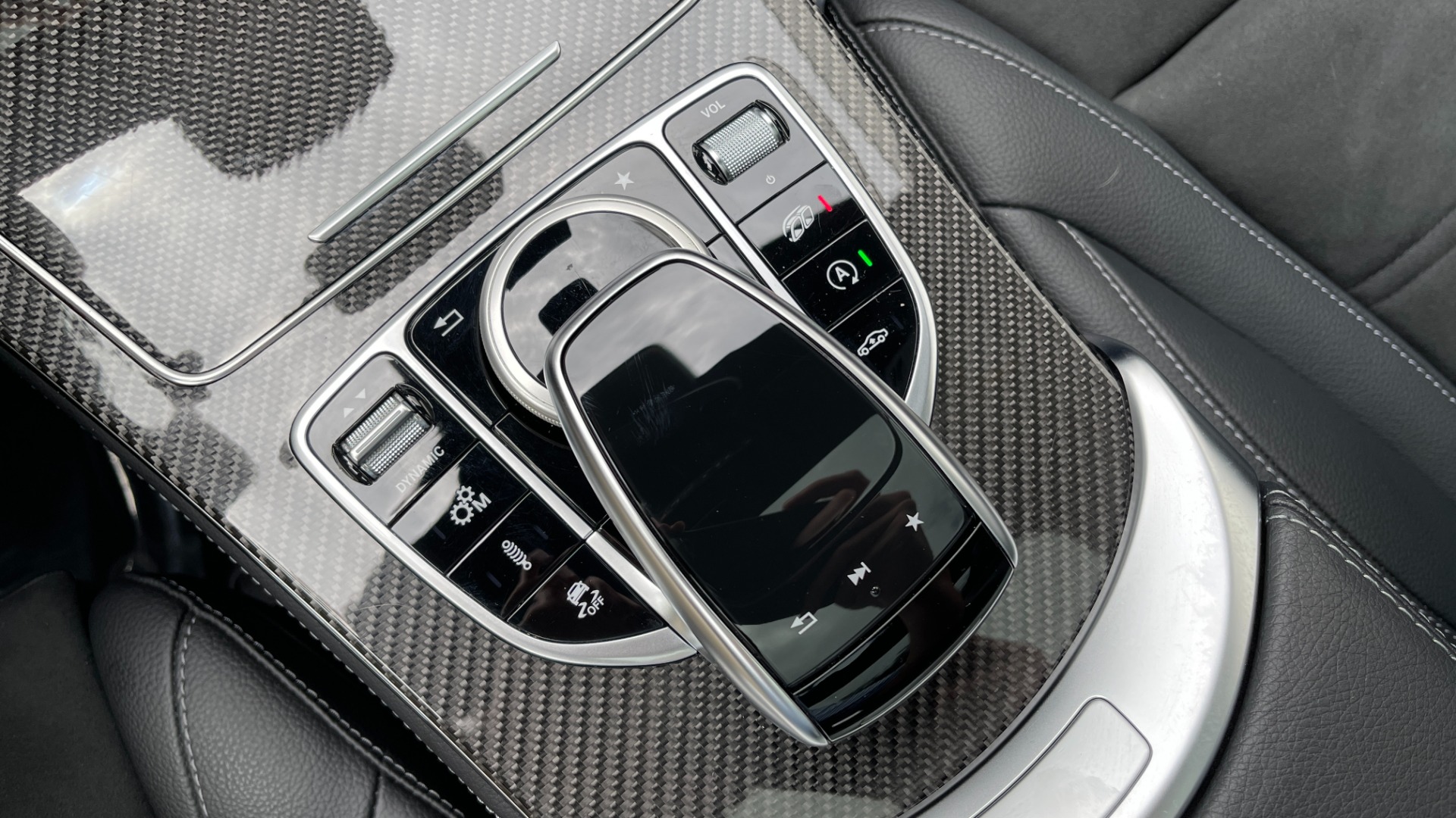 Used 2019 Mercedes-Benz GLC AMG GLC 63 / 4MATIC+ / PANORAMIC ROOF / CARBON FIBER / LIGHT PACKAGE / PERF for sale Sold at Formula Imports in Charlotte NC 28227 34