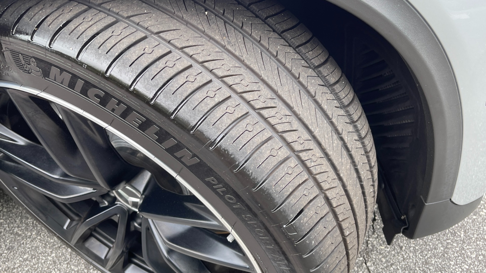 Used 2019 Mercedes-Benz GLC AMG GLC 63 / 4MATIC+ / PANORAMIC ROOF / CARBON FIBER / LIGHT PACKAGE / PERF for sale $60,495 at Formula Imports in Charlotte NC 28227 43