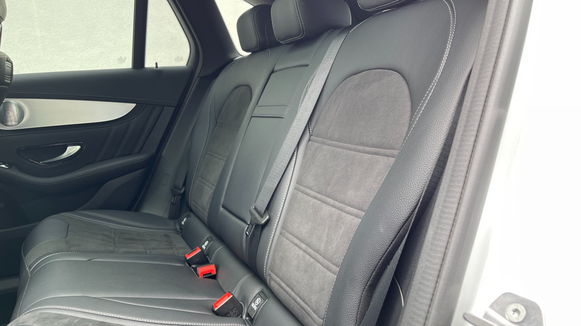 Used 2019 Mercedes-Benz GLC AMG GLC 63 / 4MATIC+ / PANORAMIC ROOF / CARBON FIBER / LIGHT PACKAGE / PERF for sale Sold at Formula Imports in Charlotte NC 28227 9