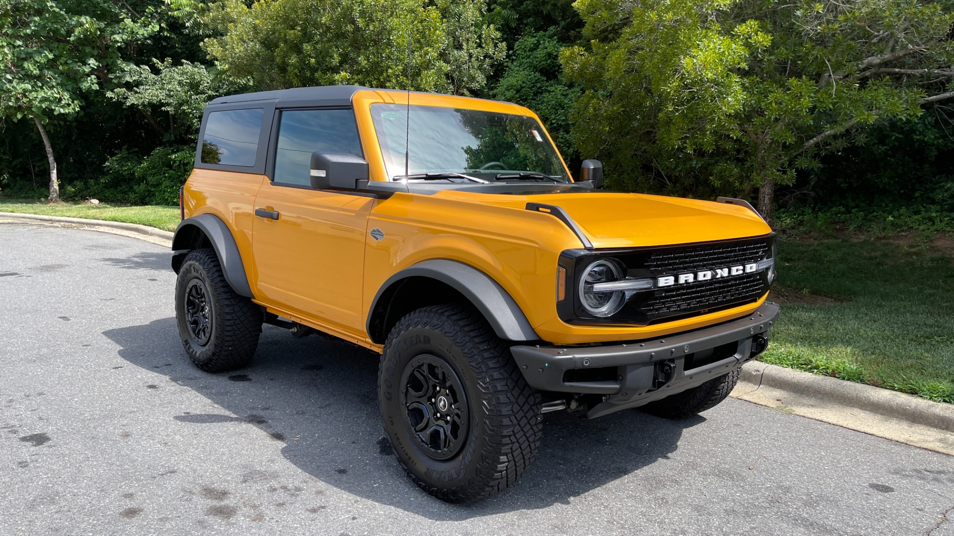 Used 2022 Ford Bronco ADVANCED WILDTRAK / CYBER ORANGE PAINT / HARD TOP / ADAPTIVE CRUISE for sale Sold at Formula Imports in Charlotte NC 28227 7