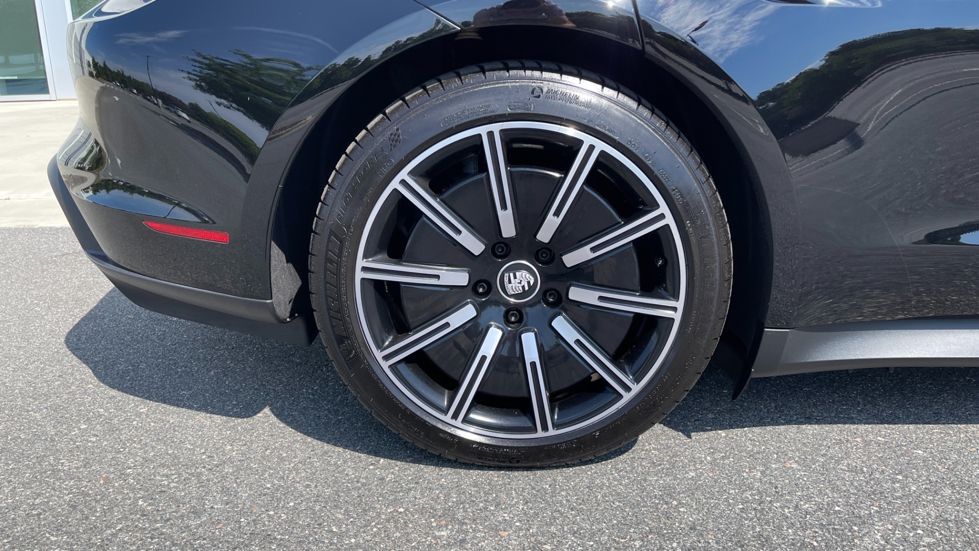 Used 2022 Porsche Taycan RWD / SPORT AERO WHEELS / PERF PLUS BATTERY / PREMIUM / DYNAMIC LIGHTS for sale Sold at Formula Imports in Charlotte NC 28227 47