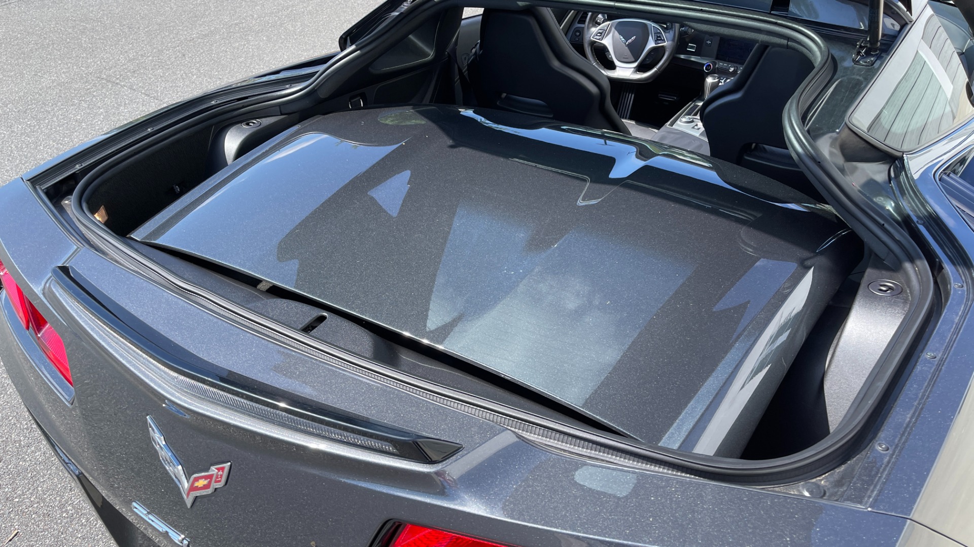Used 2017 Chevrolet Corvette 1LT / 8SPD AUTO / 6.2L V8 / REMOTE START / PADDLE SHIFTERS for sale $52,995 at Formula Imports in Charlotte NC 28227 30