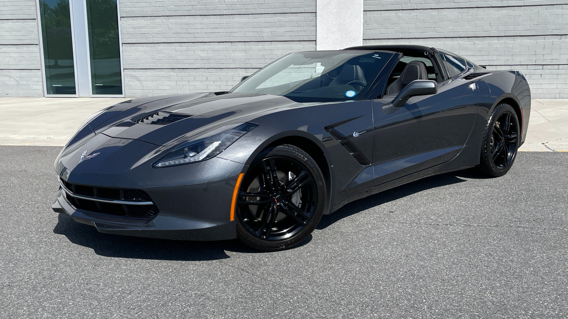 Used 2017 Chevrolet Corvette 1LT / 8SPD AUTO / 6.2L V8 / REMOTE START / PADDLE SHIFTERS for sale $52,995 at Formula Imports in Charlotte NC 28227 49