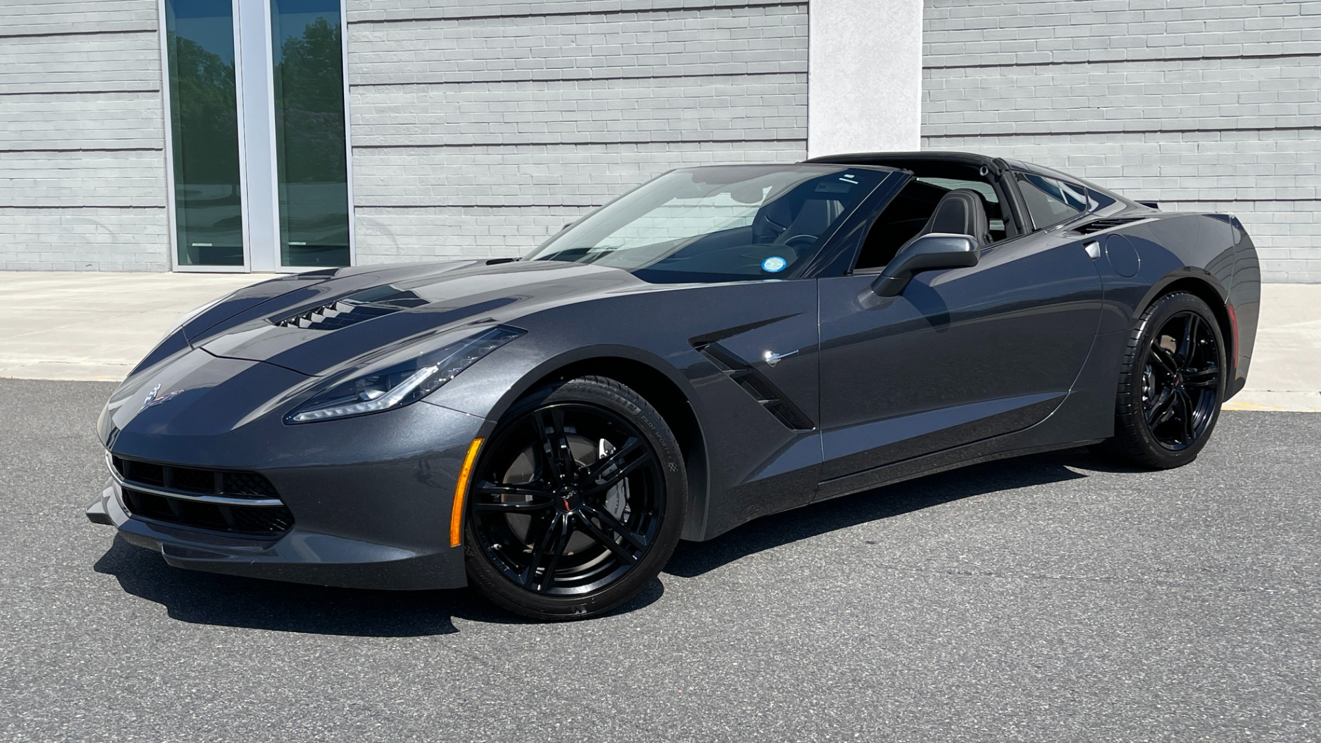 Used 2017 Chevrolet Corvette 1LT / 8SPD AUTO / 6.2L V8 / REMOTE START / PADDLE SHIFTERS for sale $52,995 at Formula Imports in Charlotte NC 28227 50