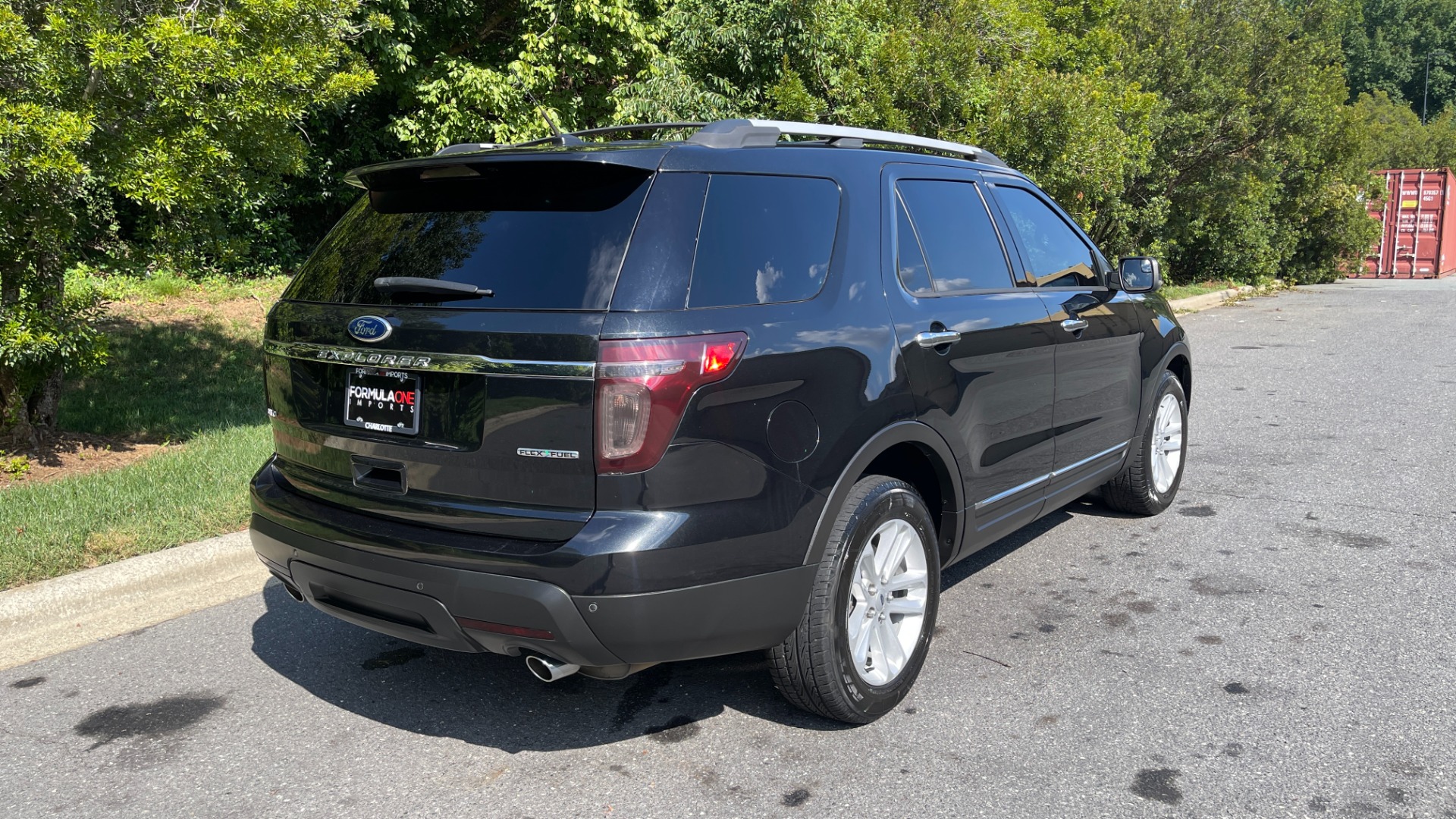 Used 2013 Ford Explorer XLT / LEATHER / COMFORT PACKAGE / 3.5 V6 / REAR VIEW CAMERA / DRIVER CONNEC for sale Sold at Formula Imports in Charlotte NC 28227 10