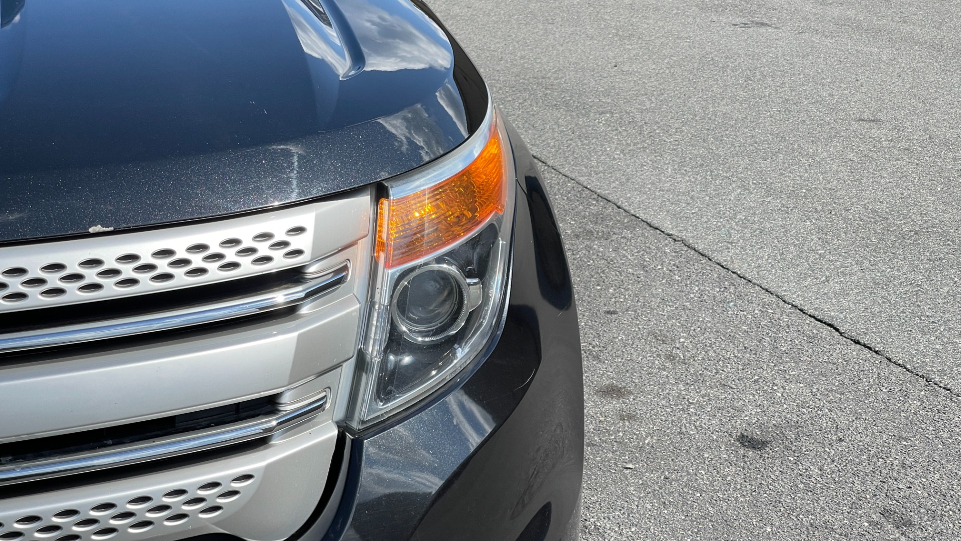 Used 2013 Ford Explorer XLT / LEATHER / COMFORT PACKAGE / 3.5 V6 / REAR VIEW CAMERA / DRIVER CONNEC for sale Sold at Formula Imports in Charlotte NC 28227 32