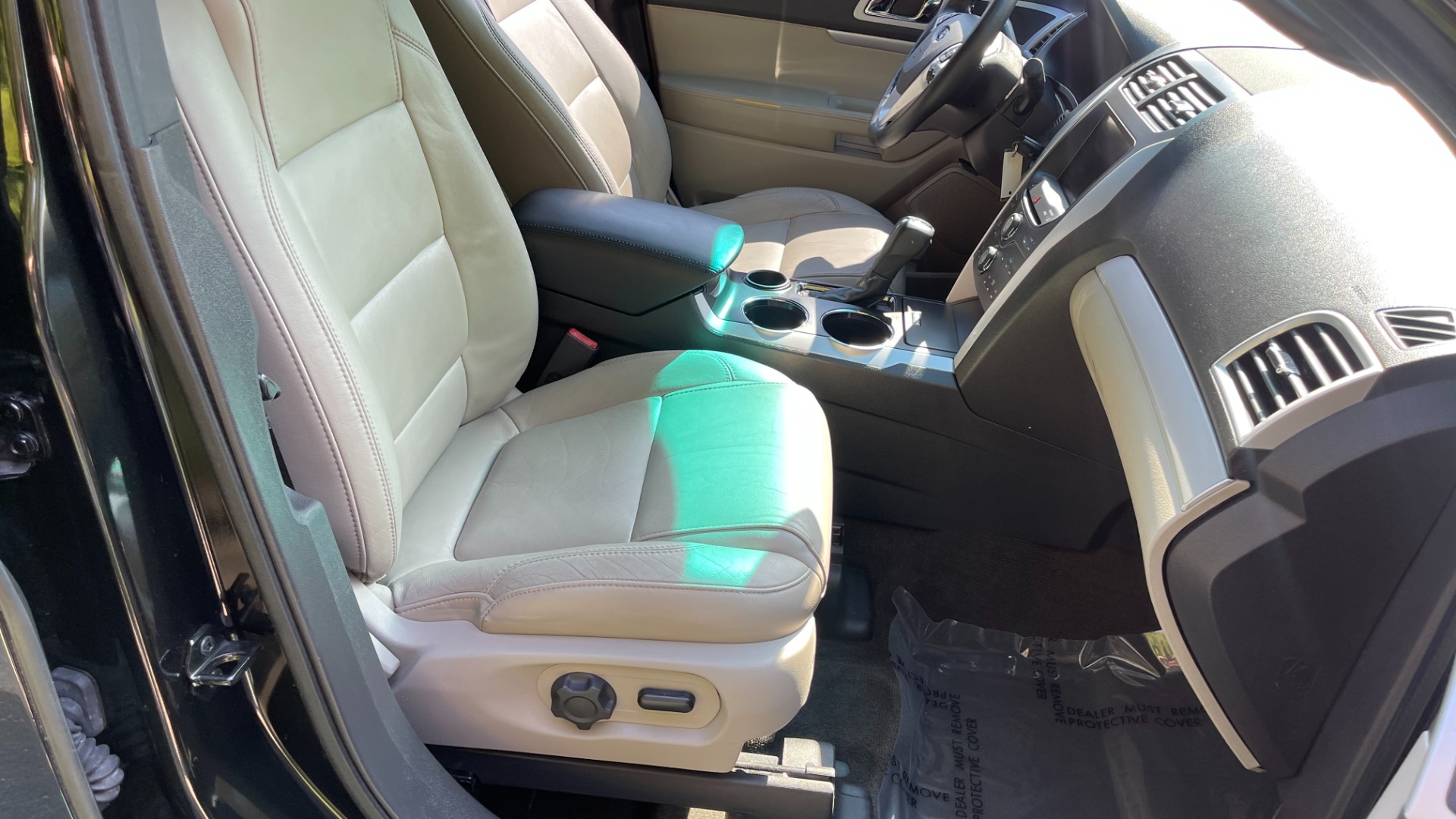 Used 2013 Ford Explorer XLT / LEATHER / COMFORT PACKAGE / 3.5 V6 / REAR VIEW CAMERA / DRIVER CONNEC for sale Sold at Formula Imports in Charlotte NC 28227 43