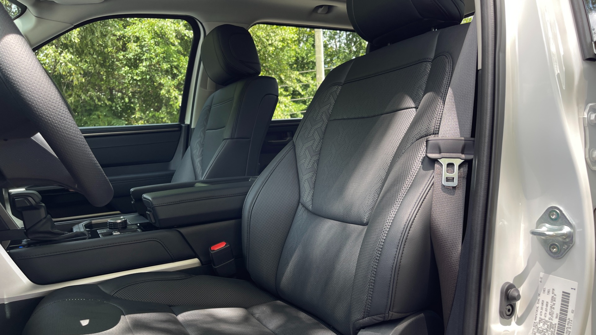Used 2022 Toyota Tundra 4WD LIMITED / CONSOLE SAFE / BLACK BADGES / TRD OFFROAD / PANORAMIC for sale Sold at Formula Imports in Charlotte NC 28227 14