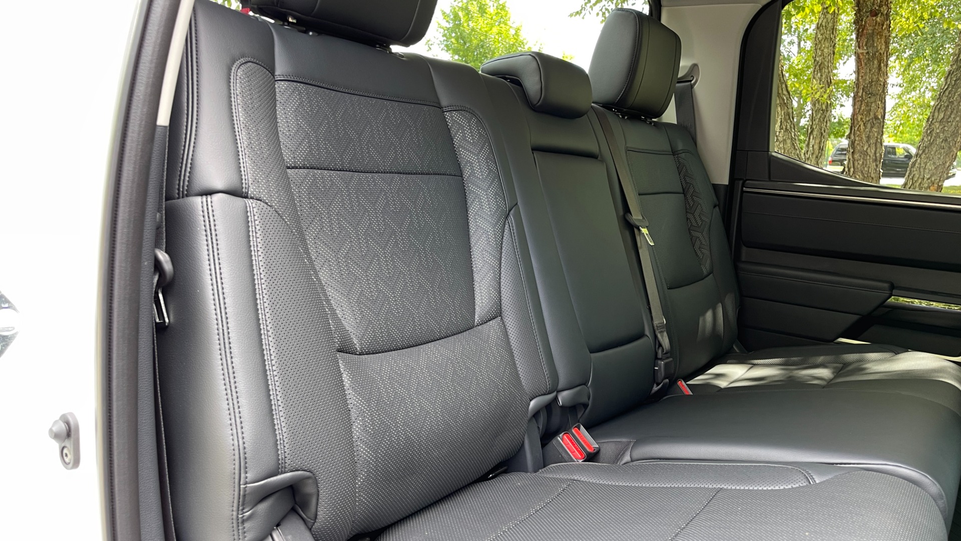 Used 2022 Toyota Tundra 4WD LIMITED / CONSOLE SAFE / BLACK BADGES / TRD OFFROAD / PANORAMIC for sale Sold at Formula Imports in Charlotte NC 28227 20