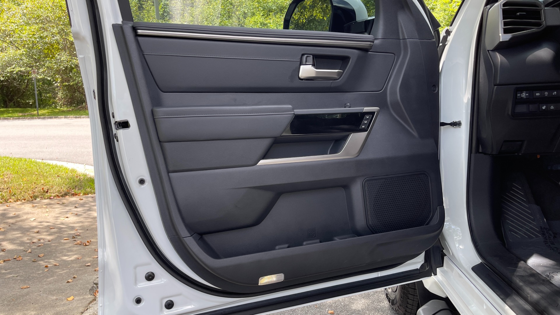 Used 2022 Toyota Tundra 4WD LIMITED / CONSOLE SAFE / BLACK BADGES / TRD OFFROAD / PANORAMIC for sale Sold at Formula Imports in Charlotte NC 28227 28