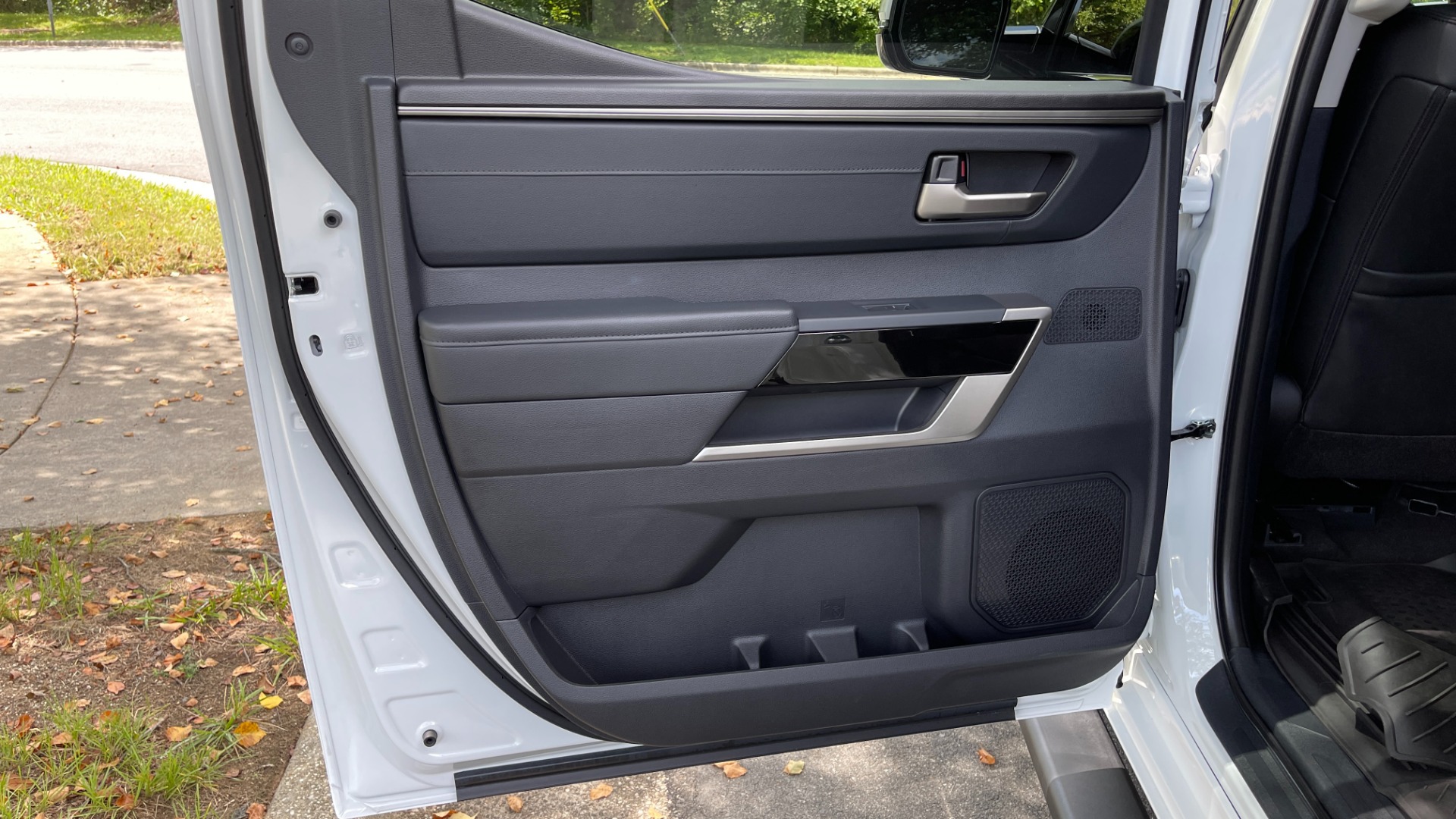 Used 2022 Toyota Tundra 4WD LIMITED / CONSOLE SAFE / BLACK BADGES / TRD OFFROAD / PANORAMIC for sale Sold at Formula Imports in Charlotte NC 28227 35