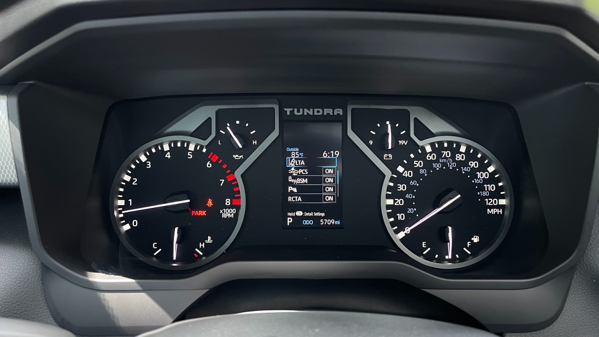 Used 2022 Toyota Tundra 4WD LIMITED / CONSOLE SAFE / BLACK BADGES / TRD OFFROAD / PANORAMIC for sale $72,985 at Formula Imports in Charlotte NC 28227 44