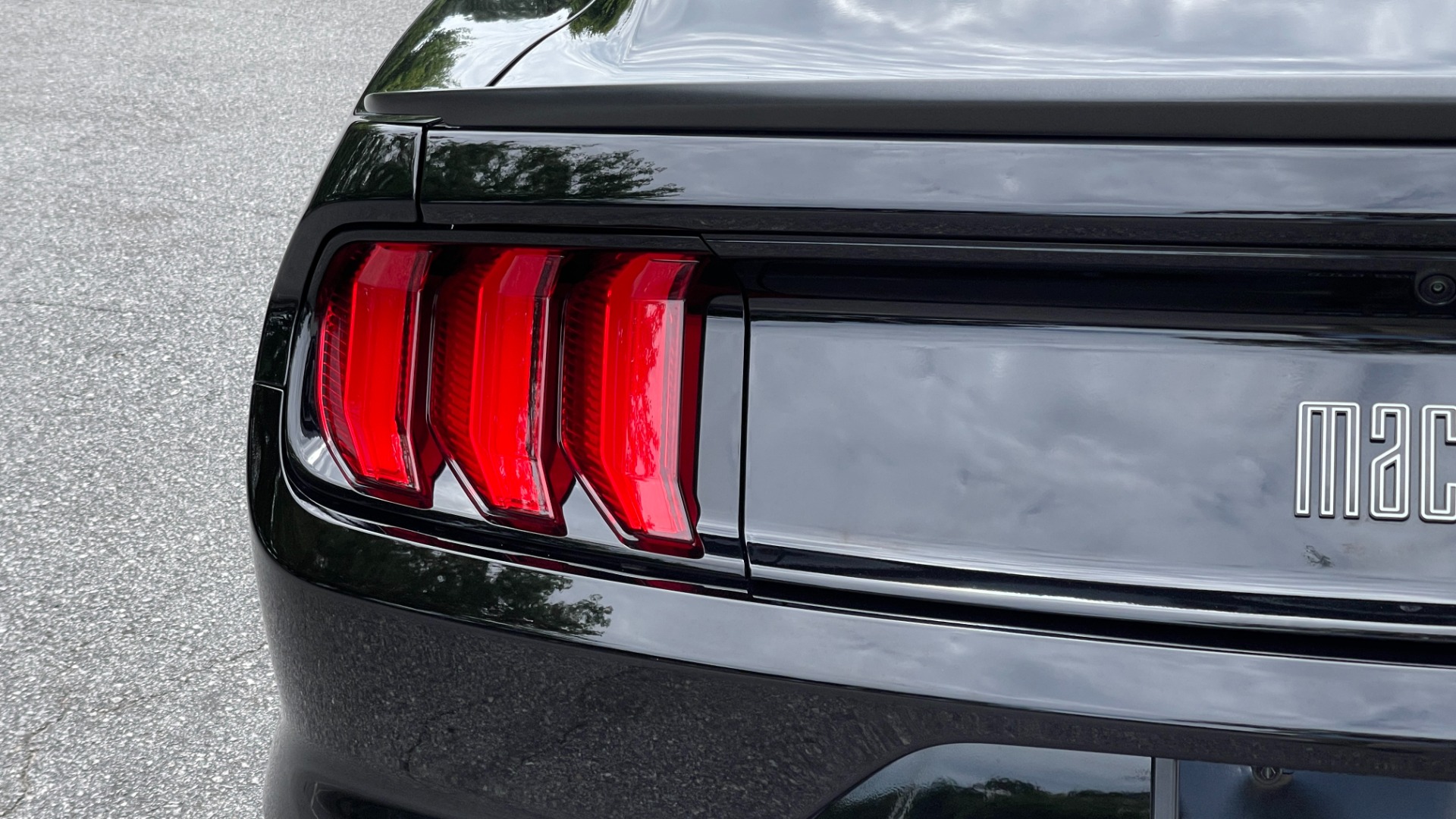 Used 2021 Ford Mustang MACH 1 / 10SPD / RECAROS / ELITE PACKAGE for sale $51,979 at Formula Imports in Charlotte NC 28227 23