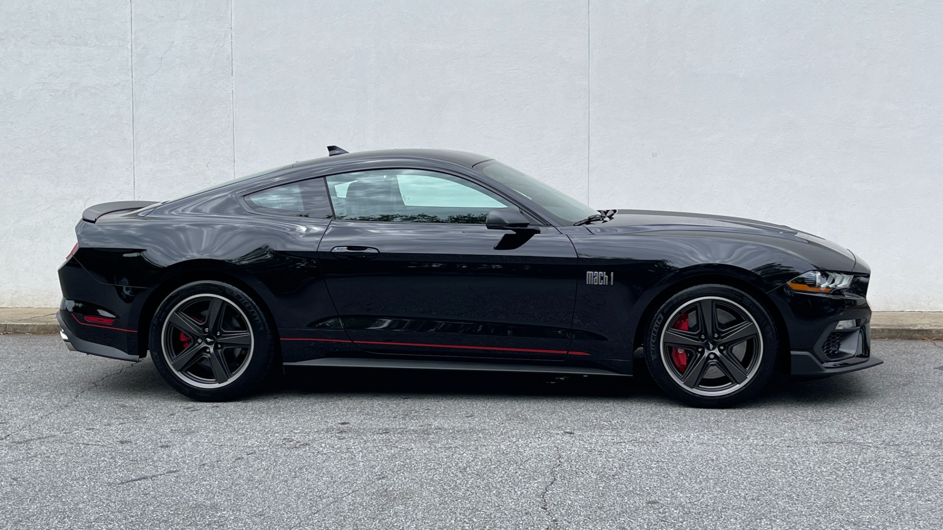 Used 2021 Ford Mustang MACH 1 / 10SPD / RECAROS / ELITE PACKAGE for sale $51,979 at Formula Imports in Charlotte NC 28227 3