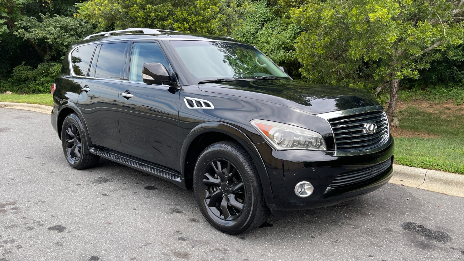 Used 2012 INFINITI QX56 7 PASSENGER / THEATER PACKAGE / HEATED SEATS / NAV / REARVIEW for sale Sold at Formula Imports in Charlotte NC 28227 2