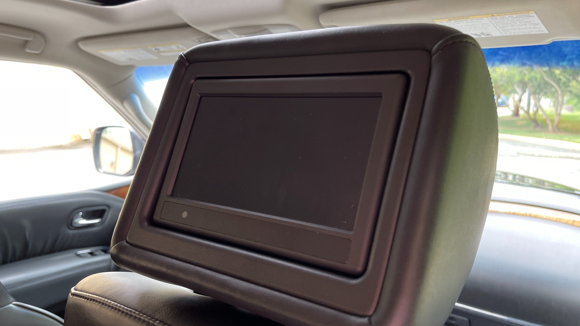 Used 2012 INFINITI QX56 7 PASSENGER / THEATER PACKAGE / HEATED SEATS / NAV / REARVIEW for sale Sold at Formula Imports in Charlotte NC 28227 42