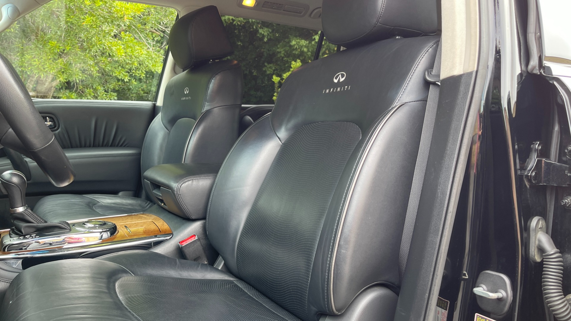 Used 2012 INFINITI QX56 7 PASSENGER / THEATER PACKAGE / HEATED SEATS / NAV / REARVIEW for sale Sold at Formula Imports in Charlotte NC 28227 54