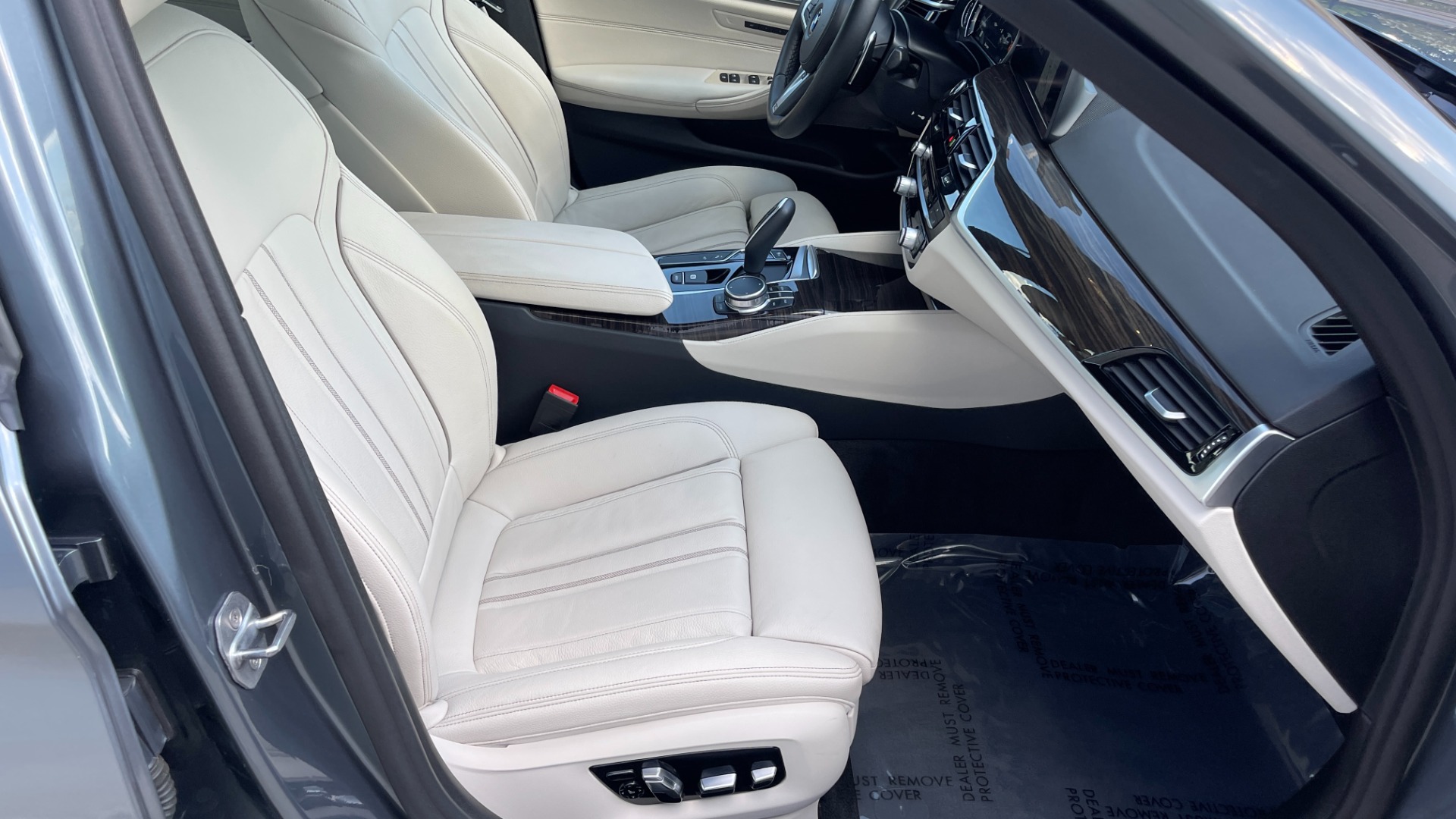 Used 2019 BMW 5 Series 540i xDrive / M SPORT PACKAGE / PREMIUM 2 PACKAGE / HARMAN KARDON SOUND / H for sale Sold at Formula Imports in Charlotte NC 28227 15
