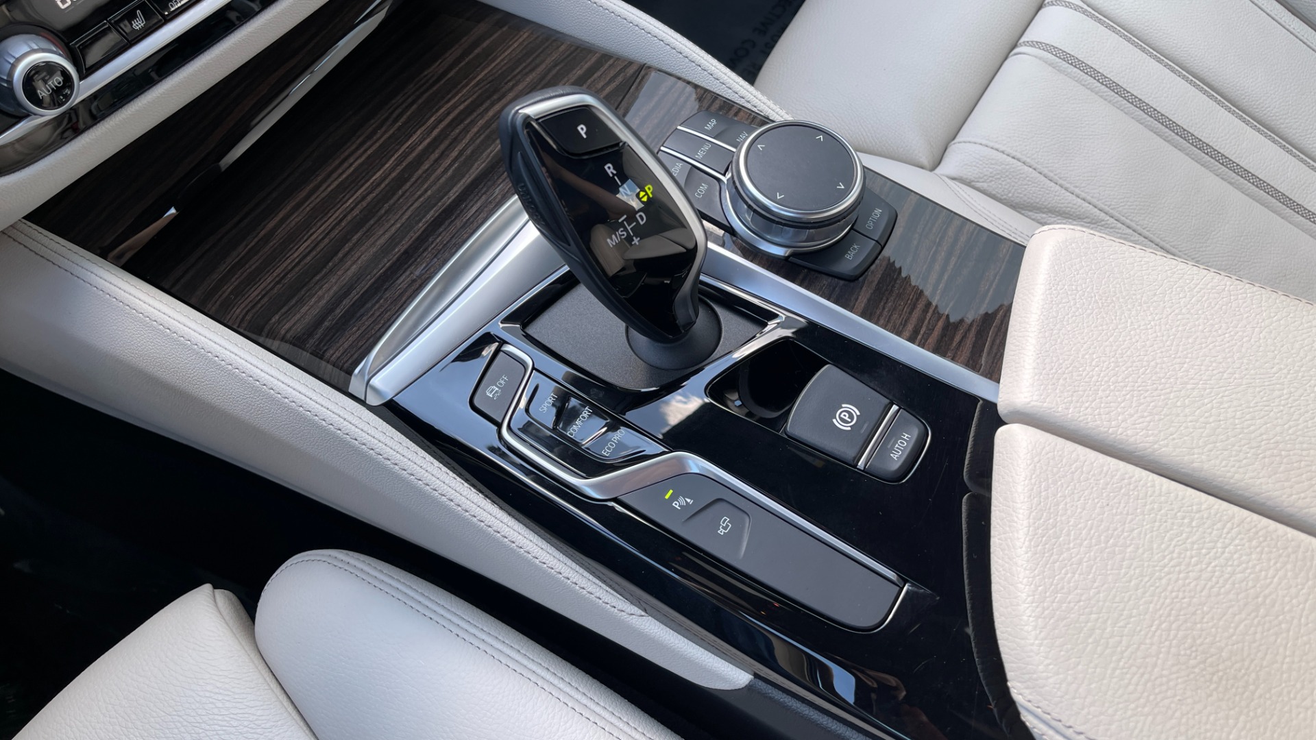 Used 2019 BMW 5 Series 540i xDrive / M SPORT PACKAGE / PREMIUM 2 PACKAGE / HARMAN KARDON SOUND / H for sale Sold at Formula Imports in Charlotte NC 28227 20