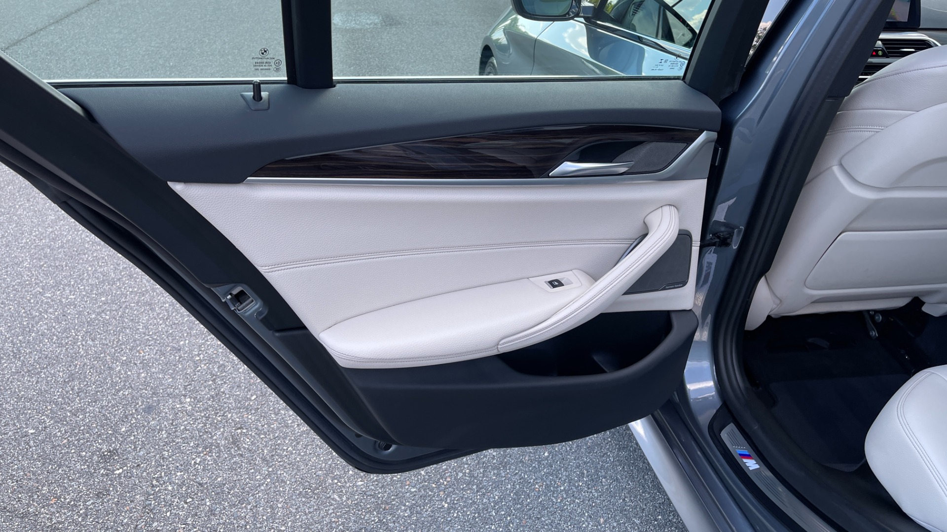 Used 2019 BMW 5 Series 540i xDrive / M SPORT PACKAGE / PREMIUM 2 PACKAGE / HARMAN KARDON SOUND / H for sale Sold at Formula Imports in Charlotte NC 28227 22