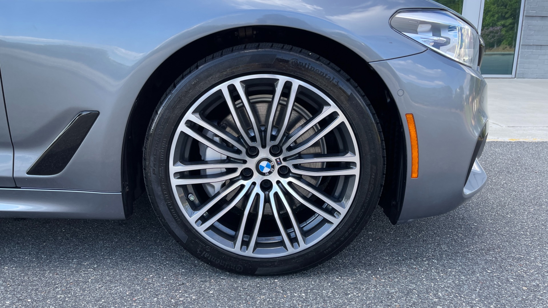 Used 2019 BMW 5 Series 540i xDrive / M SPORT PACKAGE / PREMIUM 2 PACKAGE / HARMAN KARDON SOUND / H for sale Sold at Formula Imports in Charlotte NC 28227 46