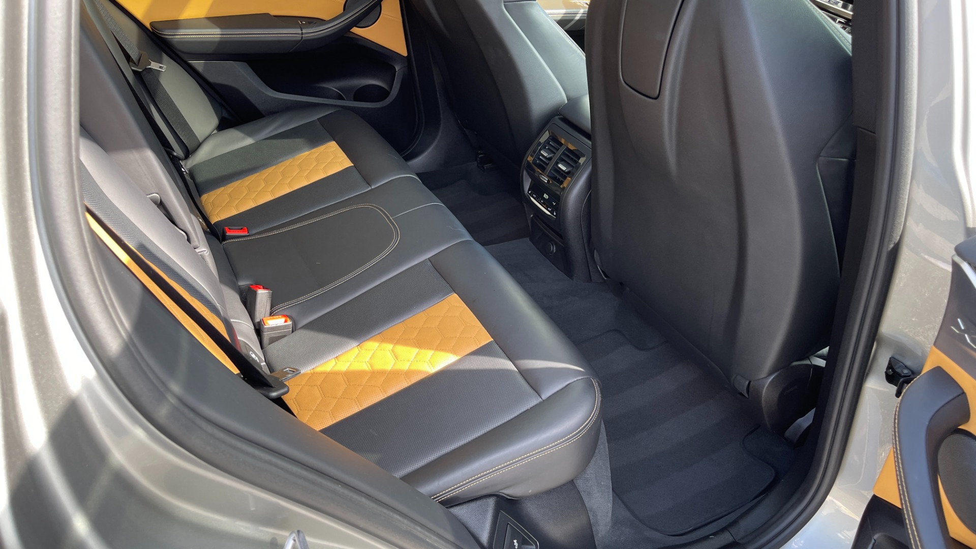 Used 2020 BMW X3 M Competition / EXECUTIVE / PANORAMIC / DRIVING ASSISTANCE PLUS for sale $63,995 at Formula Imports in Charlotte NC 28227 39