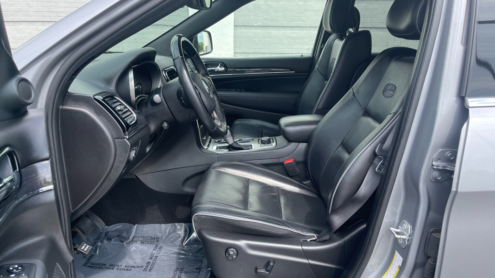 Used 2019 Jeep Grand Cherokee Overland / V6 / LEATHER / POWER TAILGATE / 20IN WHEELS / PANORAMIC SUNROOF for sale $40,995 at Formula Imports in Charlotte NC 28227 12
