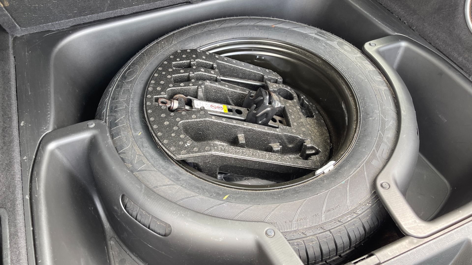 Used 2019 Jeep Grand Cherokee Overland / V6 / LEATHER / POWER TAILGATE / 20IN WHEELS / PANORAMIC SUNROOF for sale Sold at Formula Imports in Charlotte NC 28227 21