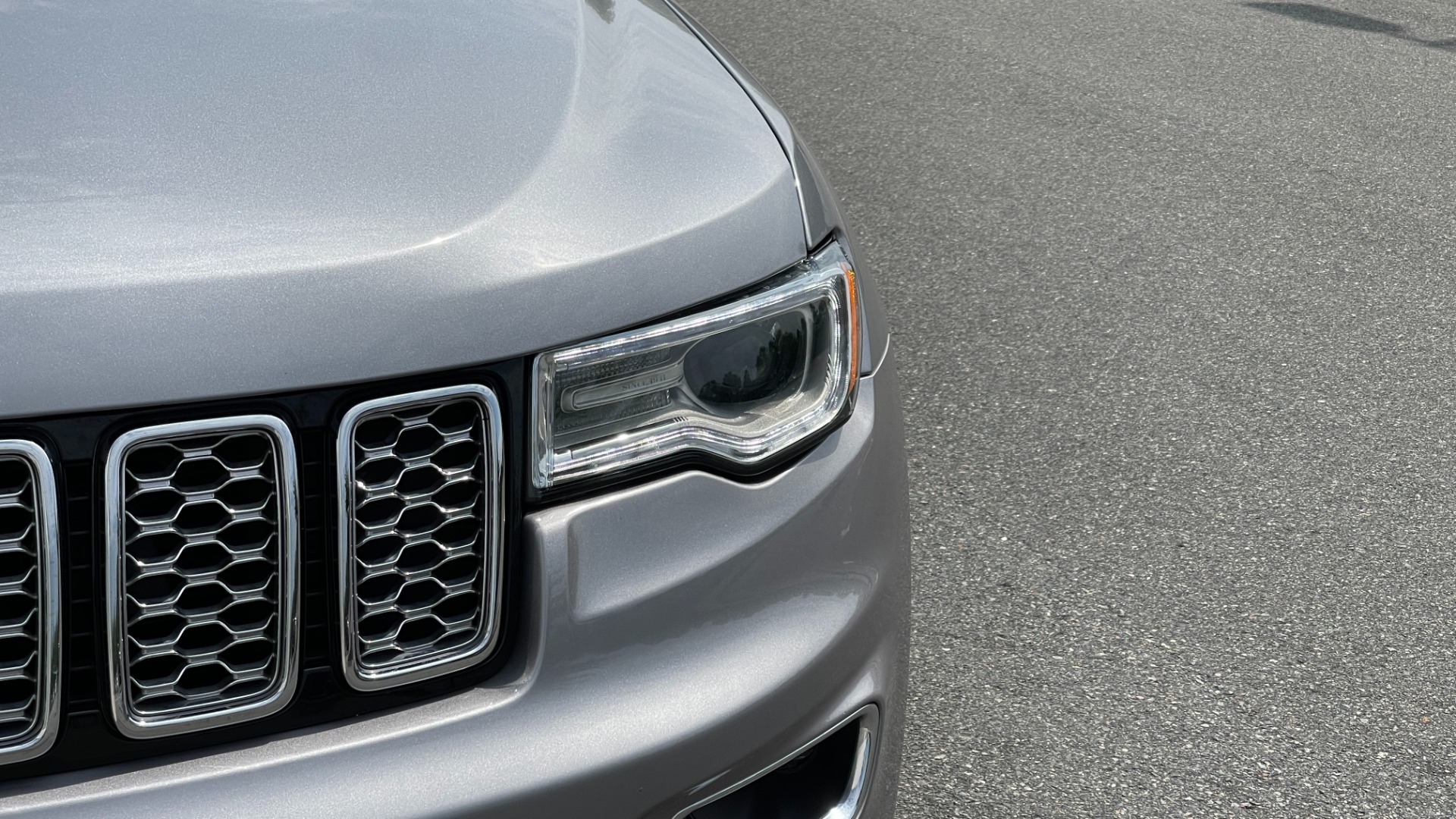 Used 2019 Jeep Grand Cherokee Overland / V6 / LEATHER / POWER TAILGATE / 20IN WHEELS / PANORAMIC SUNROOF for sale Sold at Formula Imports in Charlotte NC 28227 26