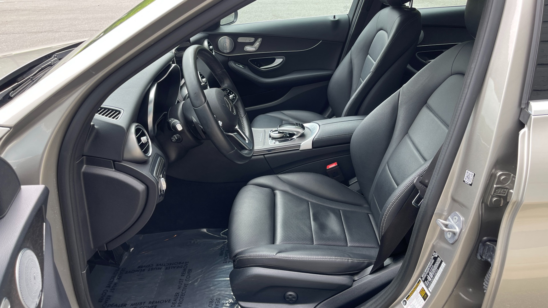 Used 2019 Mercedes-Benz C-Class C 300 / BURMESTER SOUND / PANORAMIC ROOF / WIRELESS CHARING for sale $33,995 at Formula Imports in Charlotte NC 28227 12