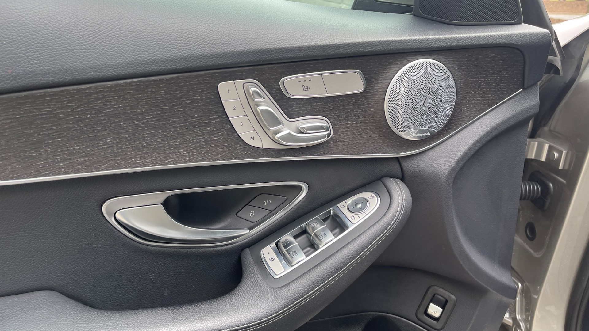 Used 2019 Mercedes-Benz C-Class C 300 / BURMESTER SOUND / PANORAMIC ROOF / WIRELESS CHARING for sale $33,995 at Formula Imports in Charlotte NC 28227 21