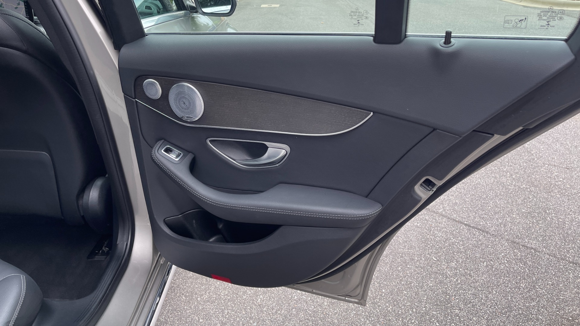 Used 2019 Mercedes-Benz C-Class C 300 / BURMESTER SOUND / PANORAMIC ROOF / WIRELESS CHARING for sale $33,995 at Formula Imports in Charlotte NC 28227 32