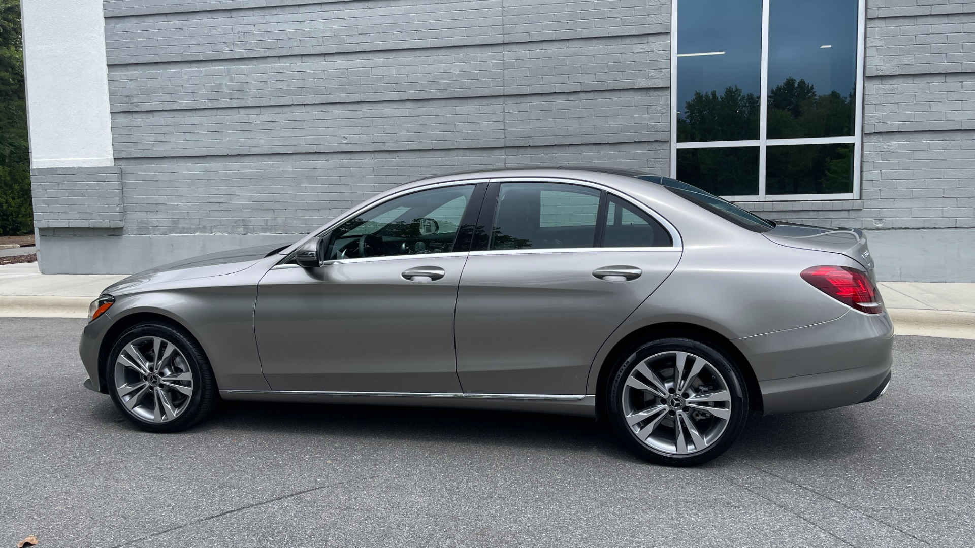 Used 2019 Mercedes-Benz C-Class C 300 / BURMESTER SOUND / PANORAMIC ROOF / WIRELESS CHARING for sale $33,995 at Formula Imports in Charlotte NC 28227 6