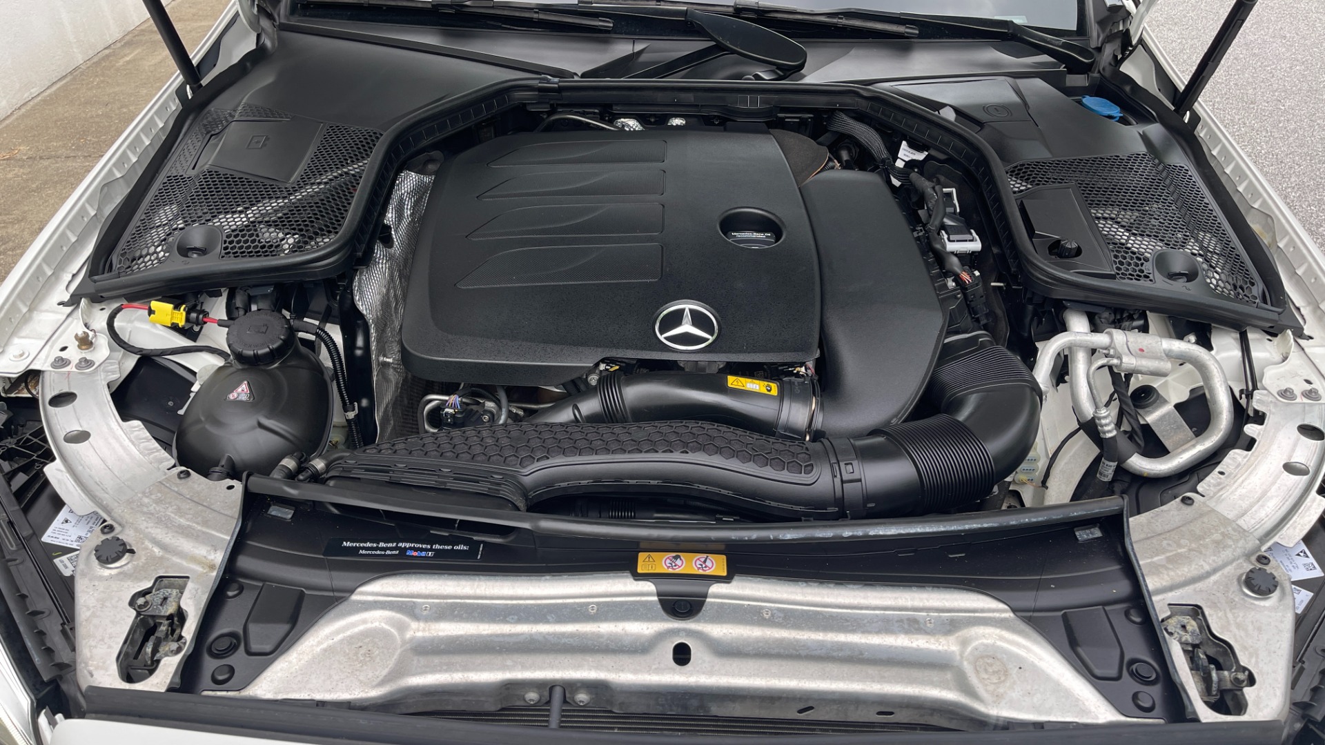 Used 2019 Mercedes-Benz C-Class C300 / PANORAMIC ROOF / BURMESTER / BLIND SPOT / HEATED STEERING AND SEATS for sale $34,995 at Formula Imports in Charlotte NC 28227 32