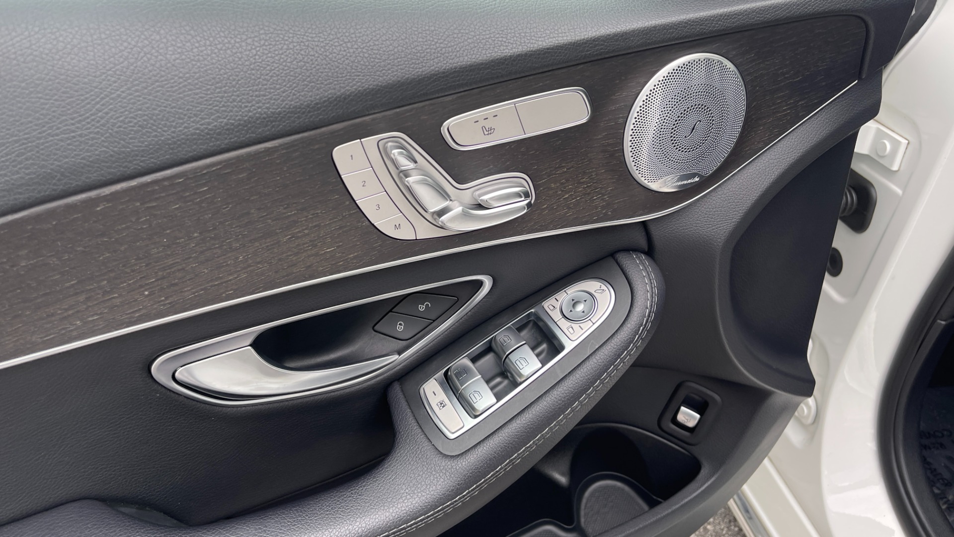 Used 2019 Mercedes-Benz C-Class C300 / PANORAMIC ROOF / BURMESTER / BLIND SPOT / HEATED STEERING AND SEATS for sale Sold at Formula Imports in Charlotte NC 28227 37