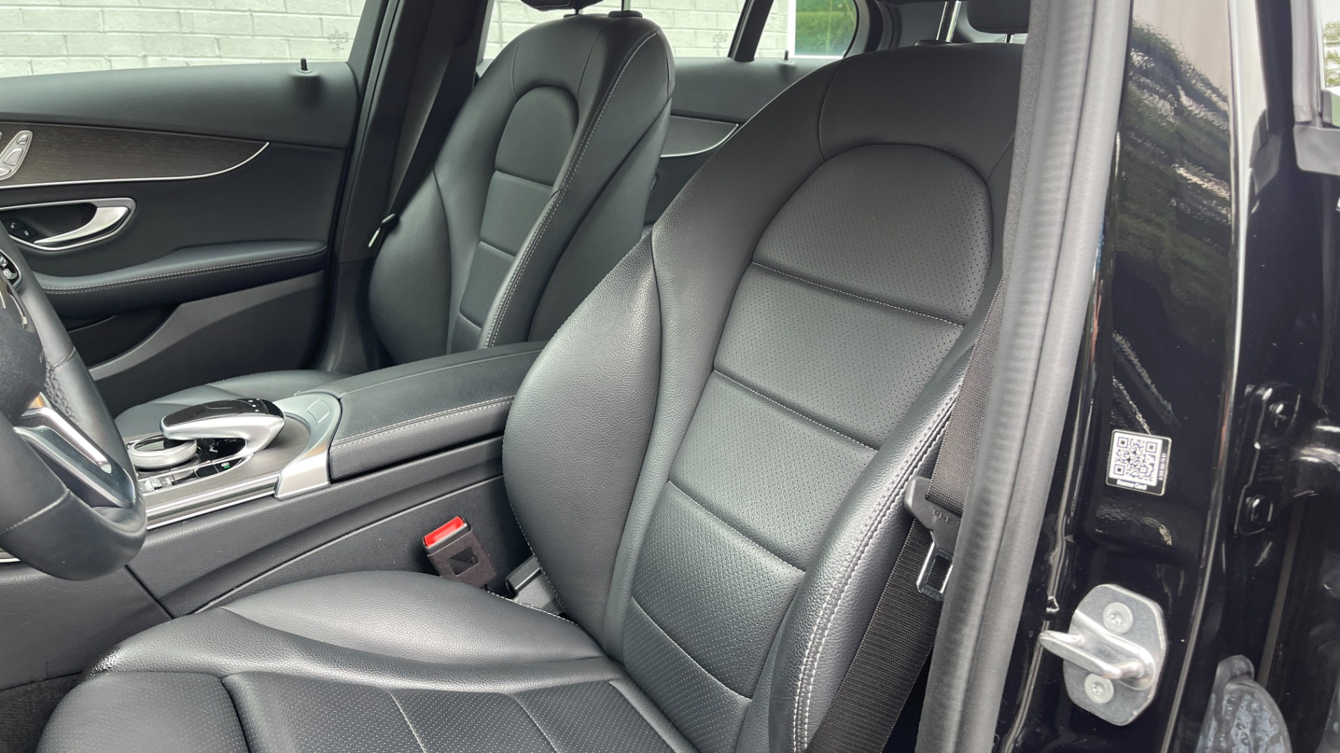 Used 2019 Mercedes-Benz C-Class C 300 / 4MATIC / BURMESTER SOUND / PANORAMIC ROOF / PREMIUM / MULTIMEDIA for sale $33,495 at Formula Imports in Charlotte NC 28227 14