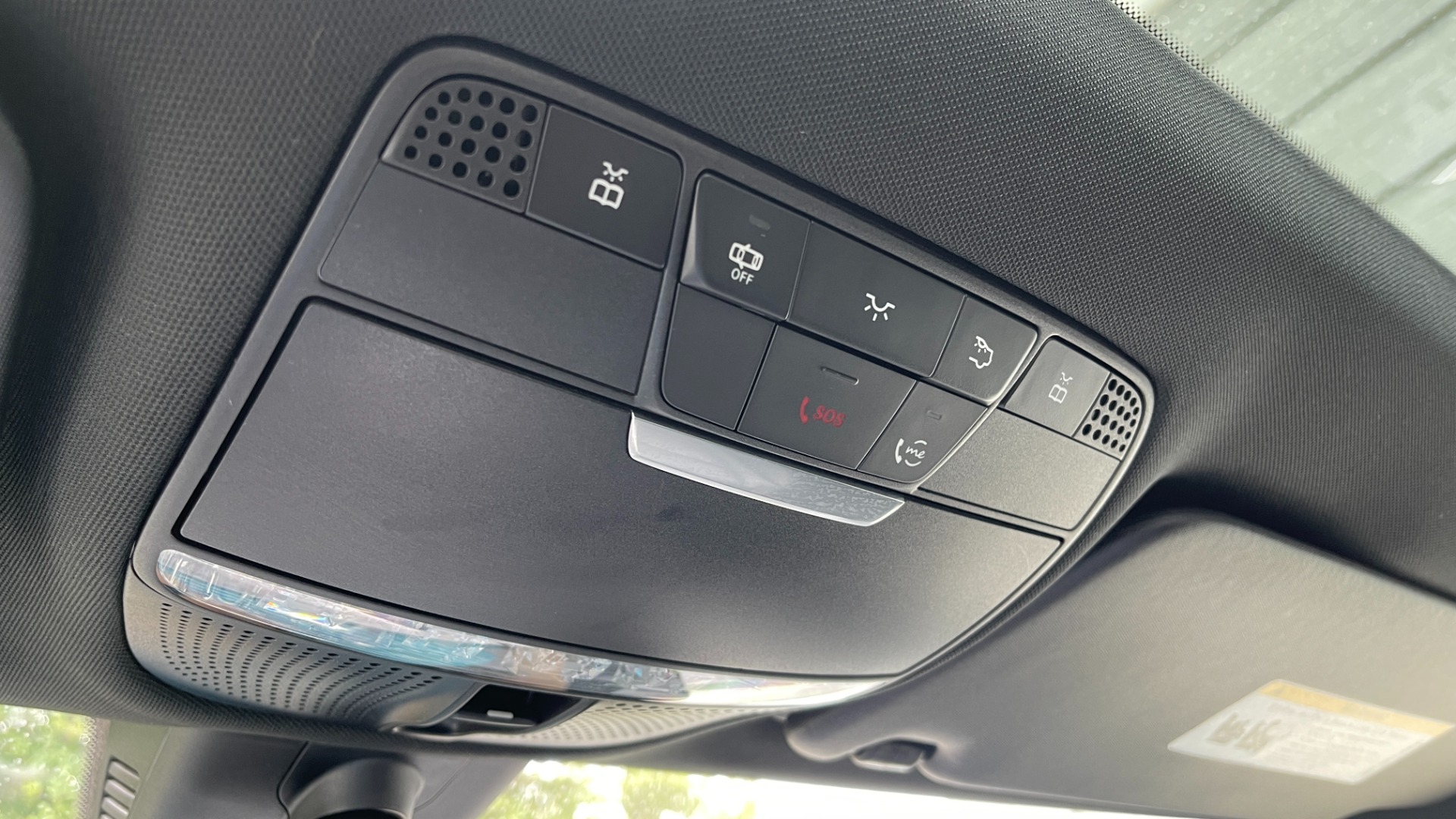Used 2019 Mercedes-Benz C-Class C 300 / 4MATIC / BURMESTER SOUND / PANORAMIC ROOF / PREMIUM / MULTIMEDIA for sale $33,495 at Formula Imports in Charlotte NC 28227 32