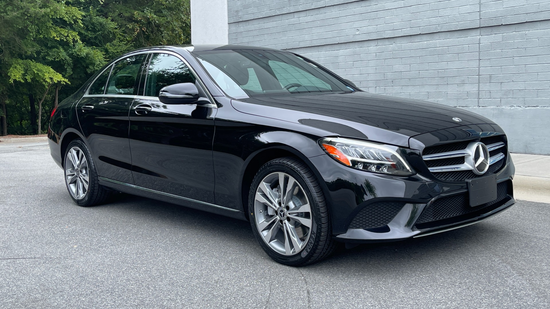 Used 2019 Mercedes-Benz C-Class C 300 / 4MATIC / BURMESTER SOUND / PANORAMIC ROOF / PREMIUM / MULTIMEDIA for sale $33,495 at Formula Imports in Charlotte NC 28227 6