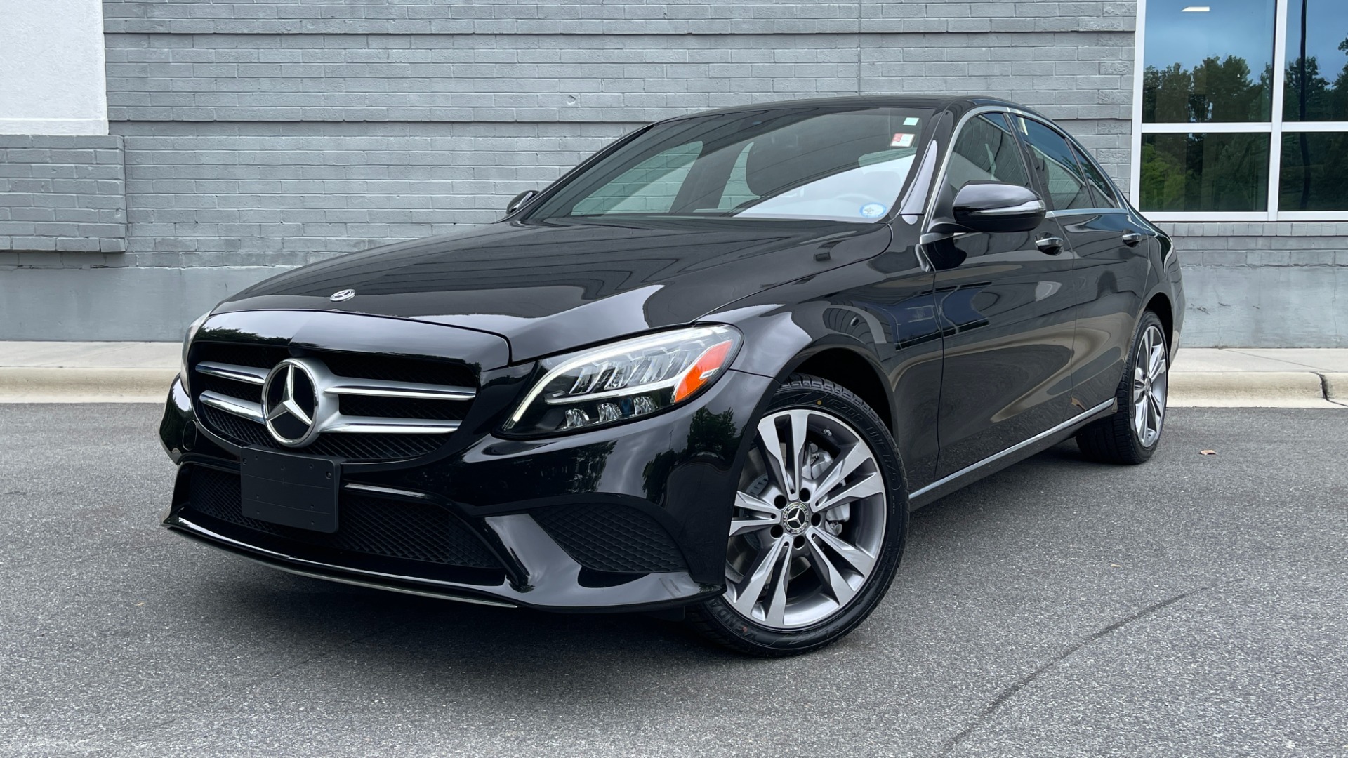Used 2019 Mercedes-Benz C-Class C 300 / 4MATIC / BURMESTER SOUND / PANORAMIC ROOF / PREMIUM / MULTIMEDIA for sale $33,495 at Formula Imports in Charlotte NC 28227 1