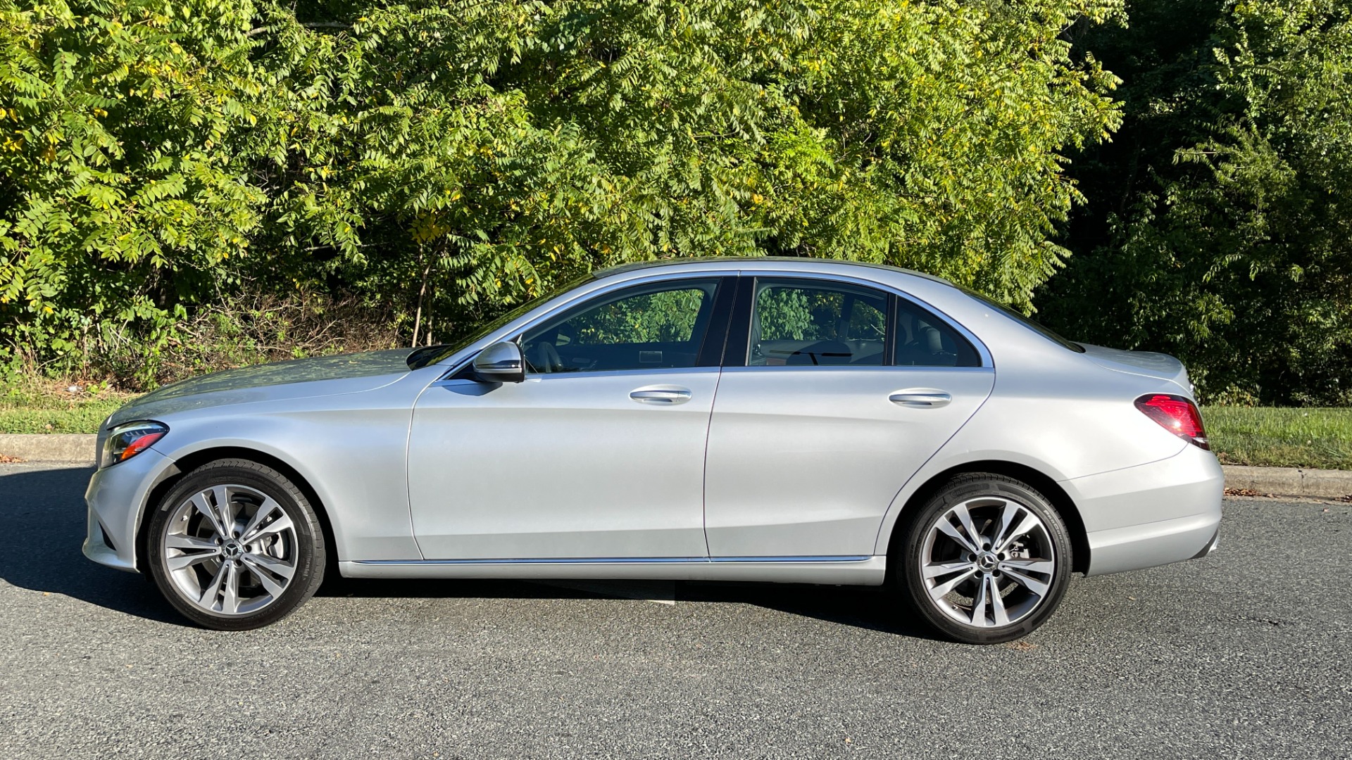 Used 2020 Mercedes-Benz C-Class C300 / BACKUP CAMERA / HEATED SEATS / WOOD GRAIN TRIM for sale Sold at Formula Imports in Charlotte NC 28227 3