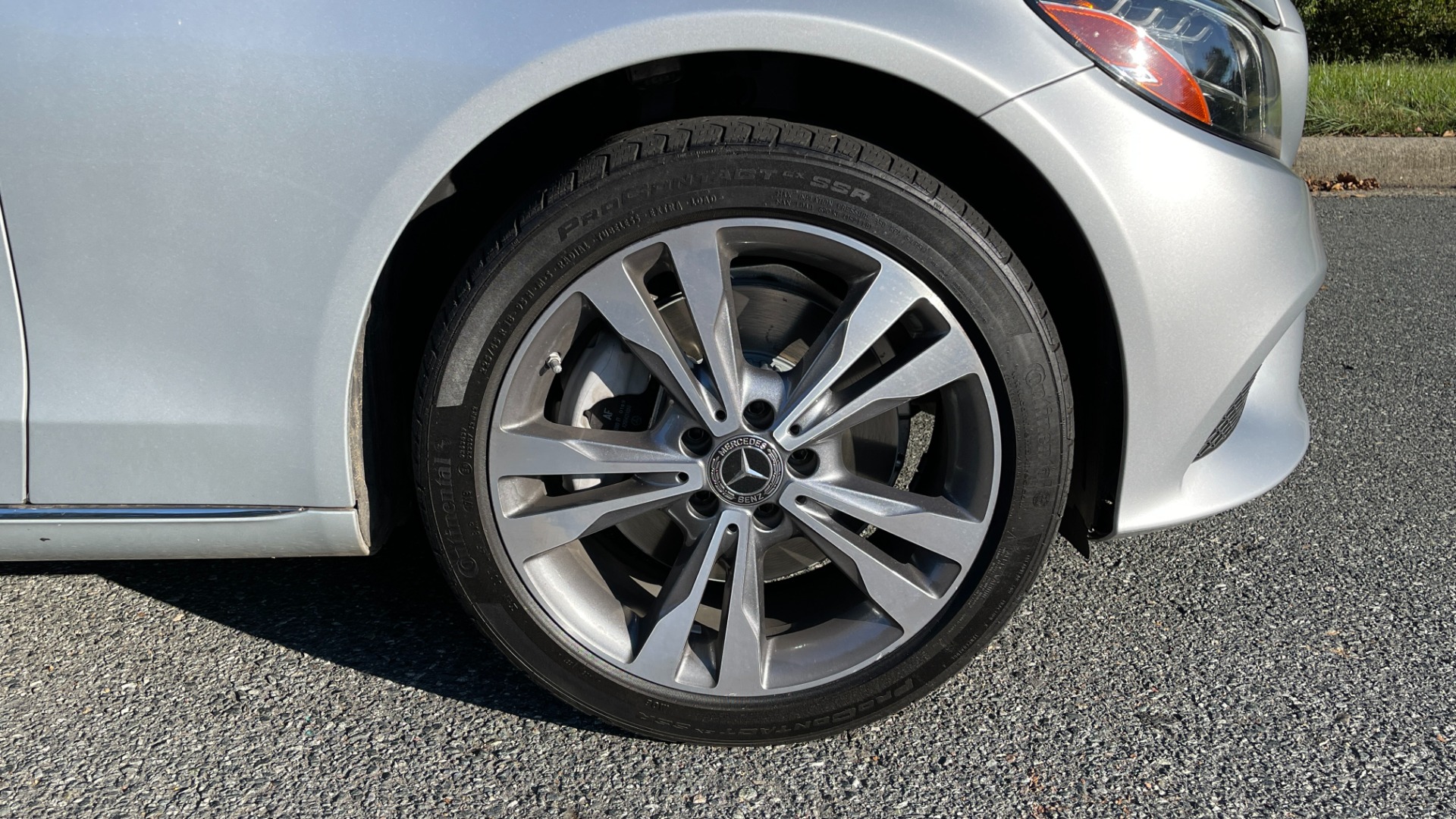 Used 2020 Mercedes-Benz C-Class C300 / BACKUP CAMERA / HEATED SEATS / WOOD GRAIN TRIM for sale $30,995 at Formula Imports in Charlotte NC 28227 44