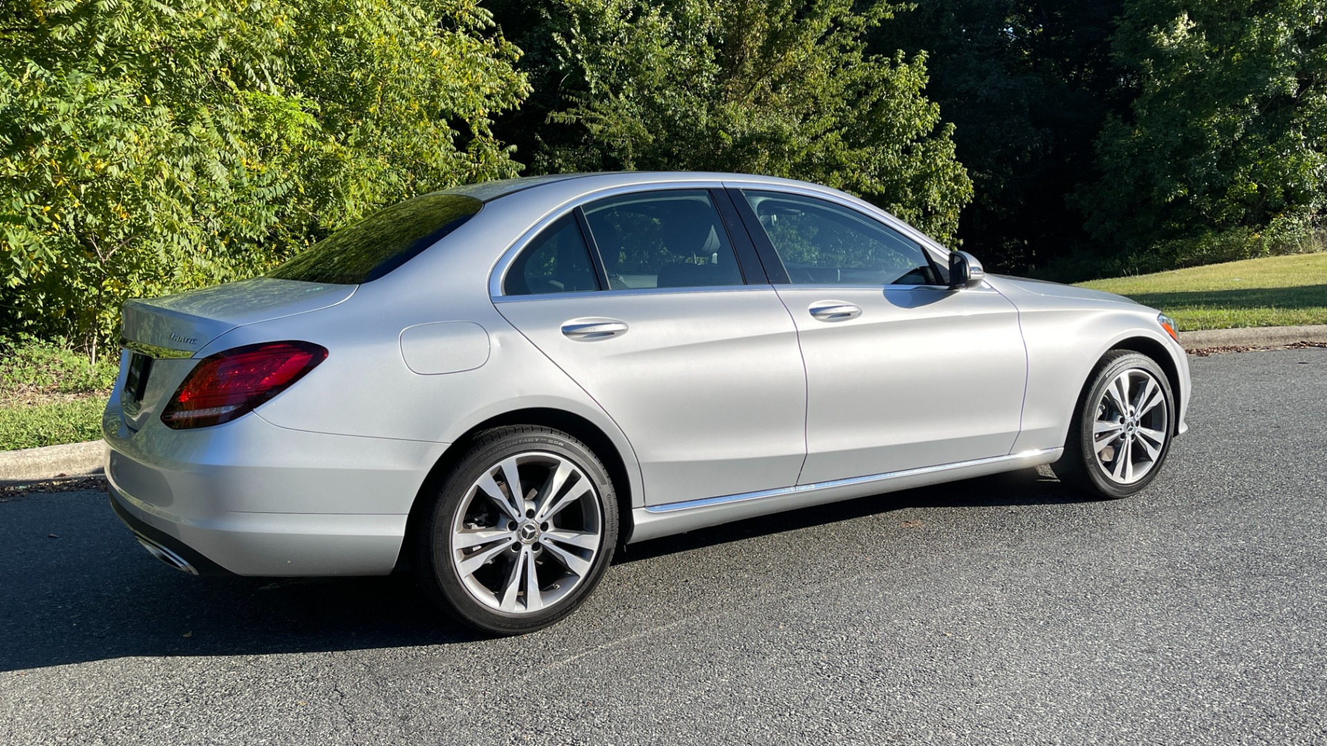 Used 2020 Mercedes-Benz C-Class C300 / BACKUP CAMERA / HEATED SEATS / WOOD GRAIN TRIM for sale Sold at Formula Imports in Charlotte NC 28227 6