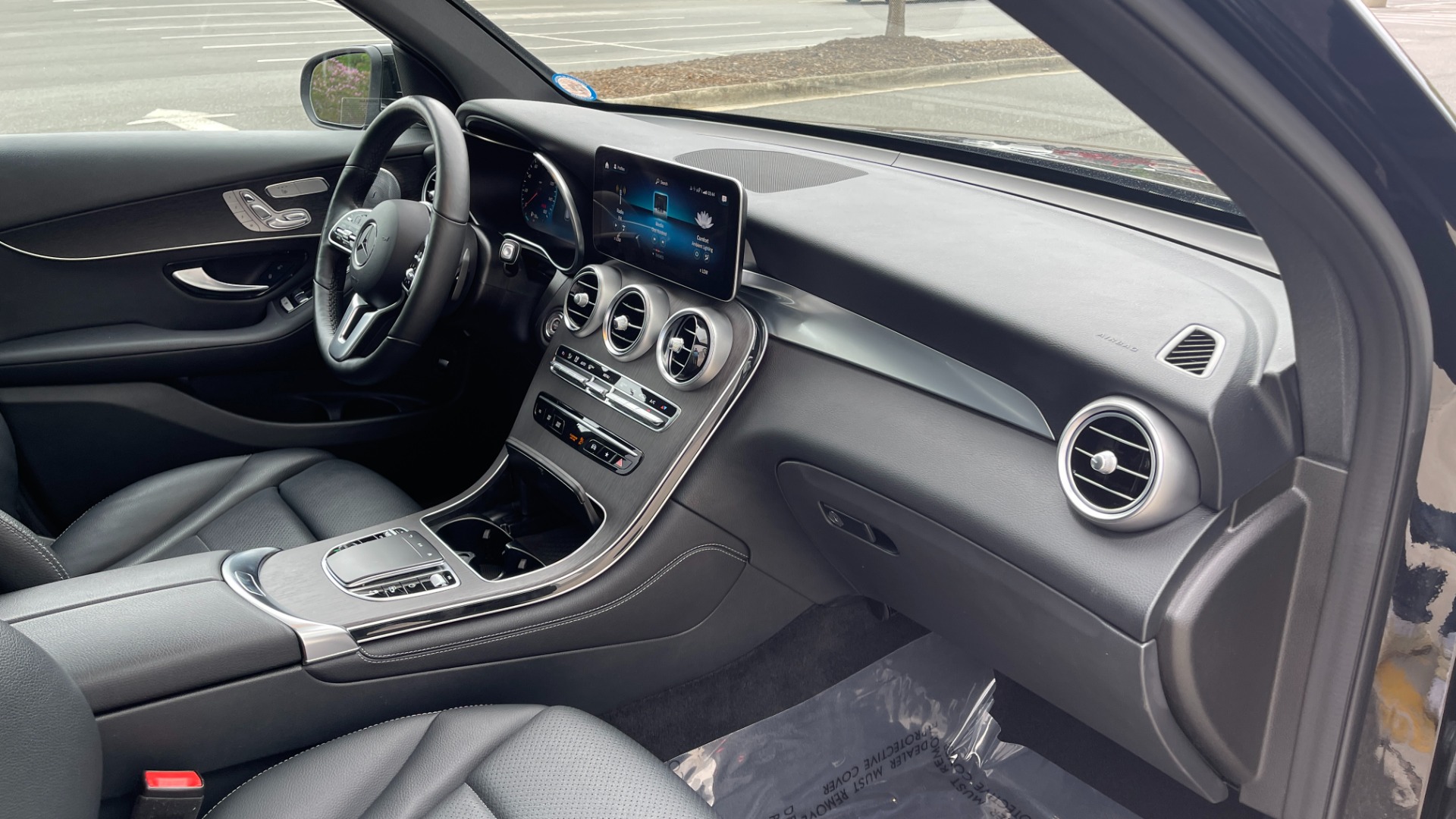 Used 2021 Mercedes-Benz GLC GLC 300 / 4MATIC / DASHCAM / PANORAMIC ROOF / WIRELESS CHARING / PREMIUM for sale $44,995 at Formula Imports in Charlotte NC 28227 15