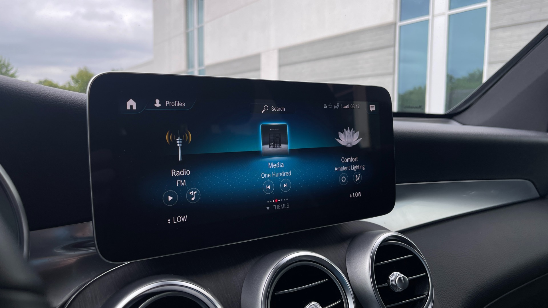Used 2021 Mercedes-Benz GLC GLC 300 / 4MATIC / DASHCAM / PANORAMIC ROOF / WIRELESS CHARING / PREMIUM for sale $44,995 at Formula Imports in Charlotte NC 28227 21