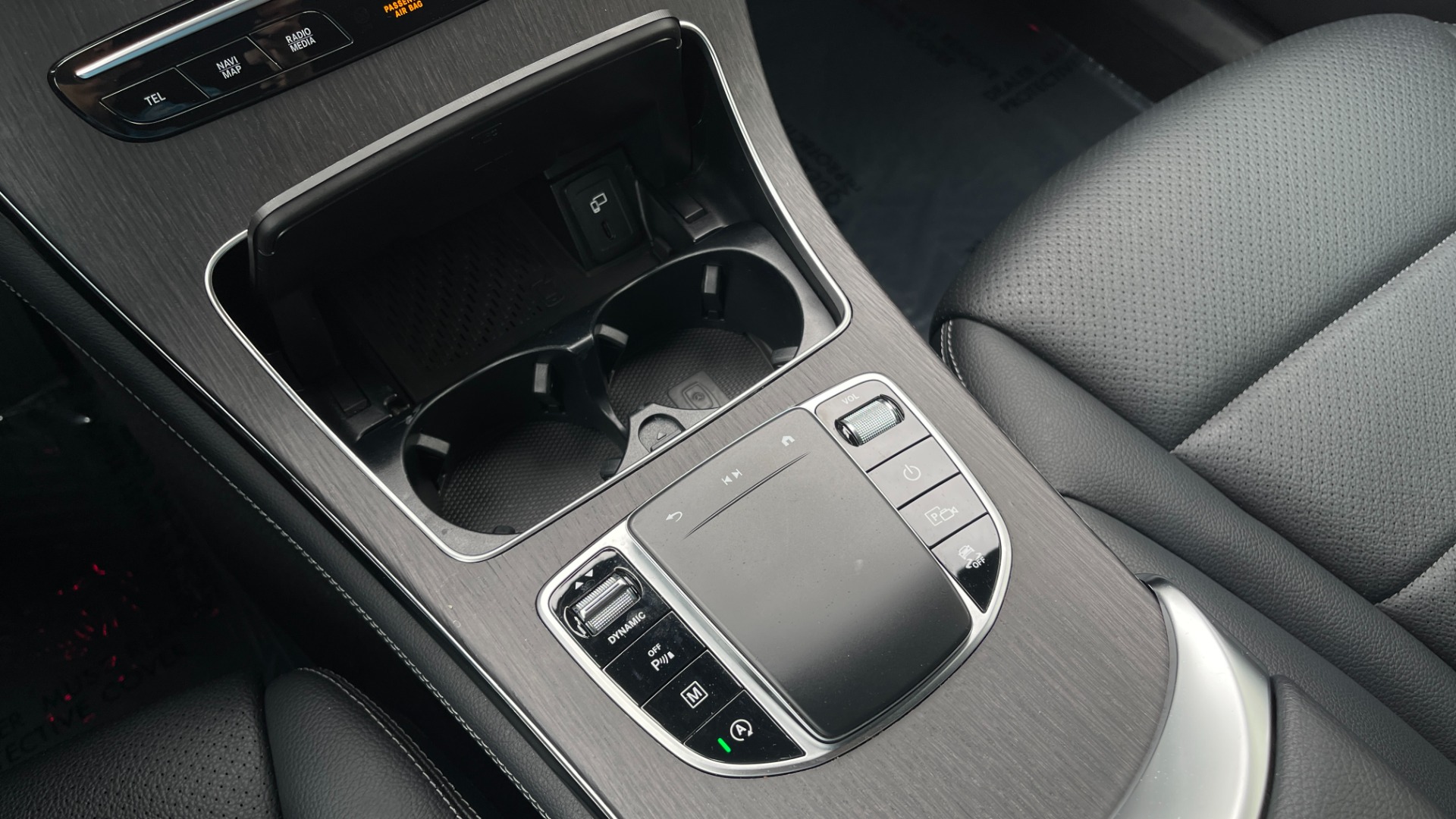 Used 2021 Mercedes-Benz GLC GLC 300 / 4MATIC / DASHCAM / PANORAMIC ROOF / WIRELESS CHARING / PREMIUM for sale $44,995 at Formula Imports in Charlotte NC 28227 24