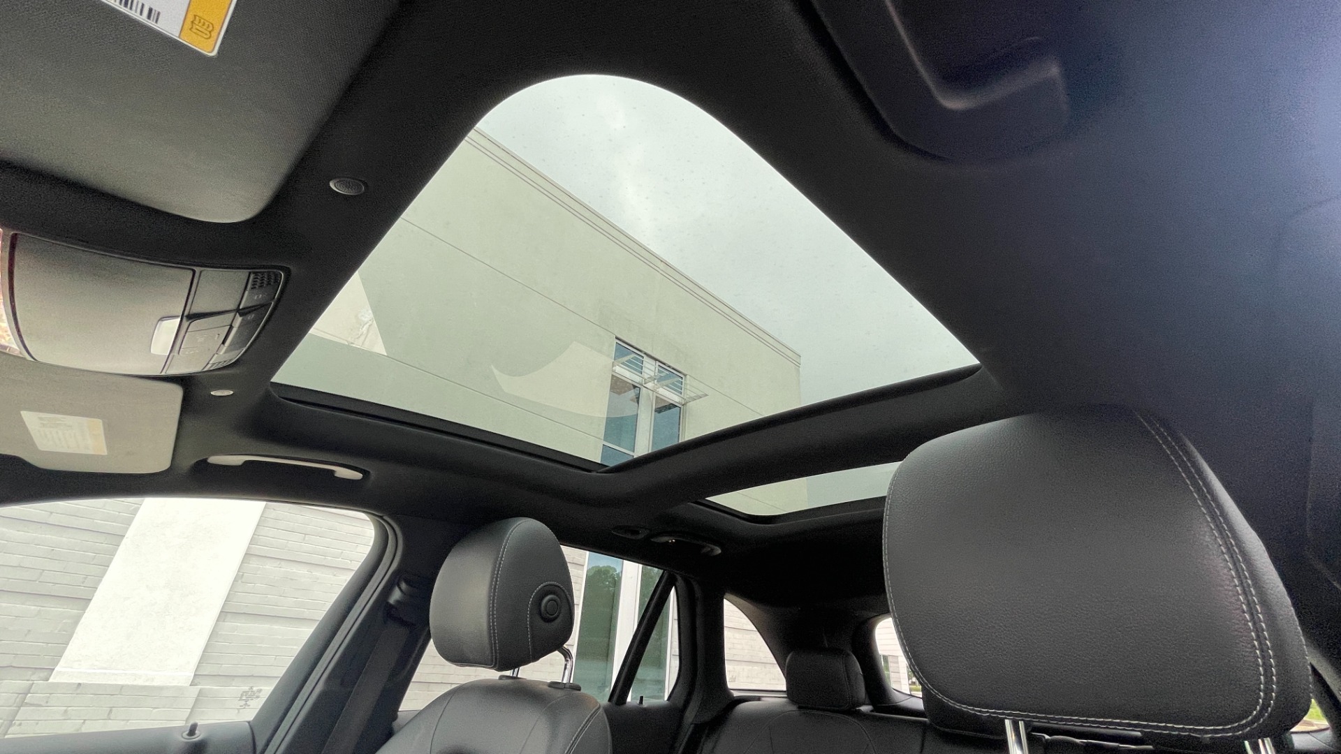 Used 2021 Mercedes-Benz GLC GLC 300 / 4MATIC / DASHCAM / PANORAMIC ROOF / WIRELESS CHARING / PREMIUM for sale $44,995 at Formula Imports in Charlotte NC 28227 25
