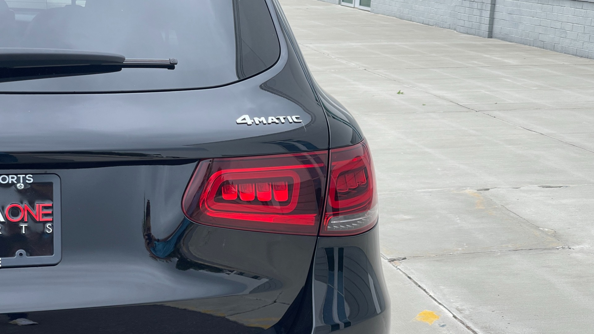 Used 2021 Mercedes-Benz GLC GLC 300 / 4MATIC / DASHCAM / PANORAMIC ROOF / WIRELESS CHARING / PREMIUM for sale $44,995 at Formula Imports in Charlotte NC 28227 34